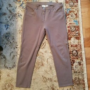 Chicos So Slimming Pant